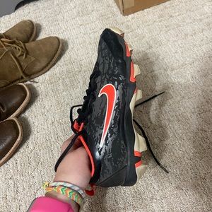 Nike Baseball Cleats Boys size 5.5
